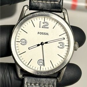 Fossil Ledger BQ2303 White Dial Silver Stainless Steel 42mm Men’s Dress Watch